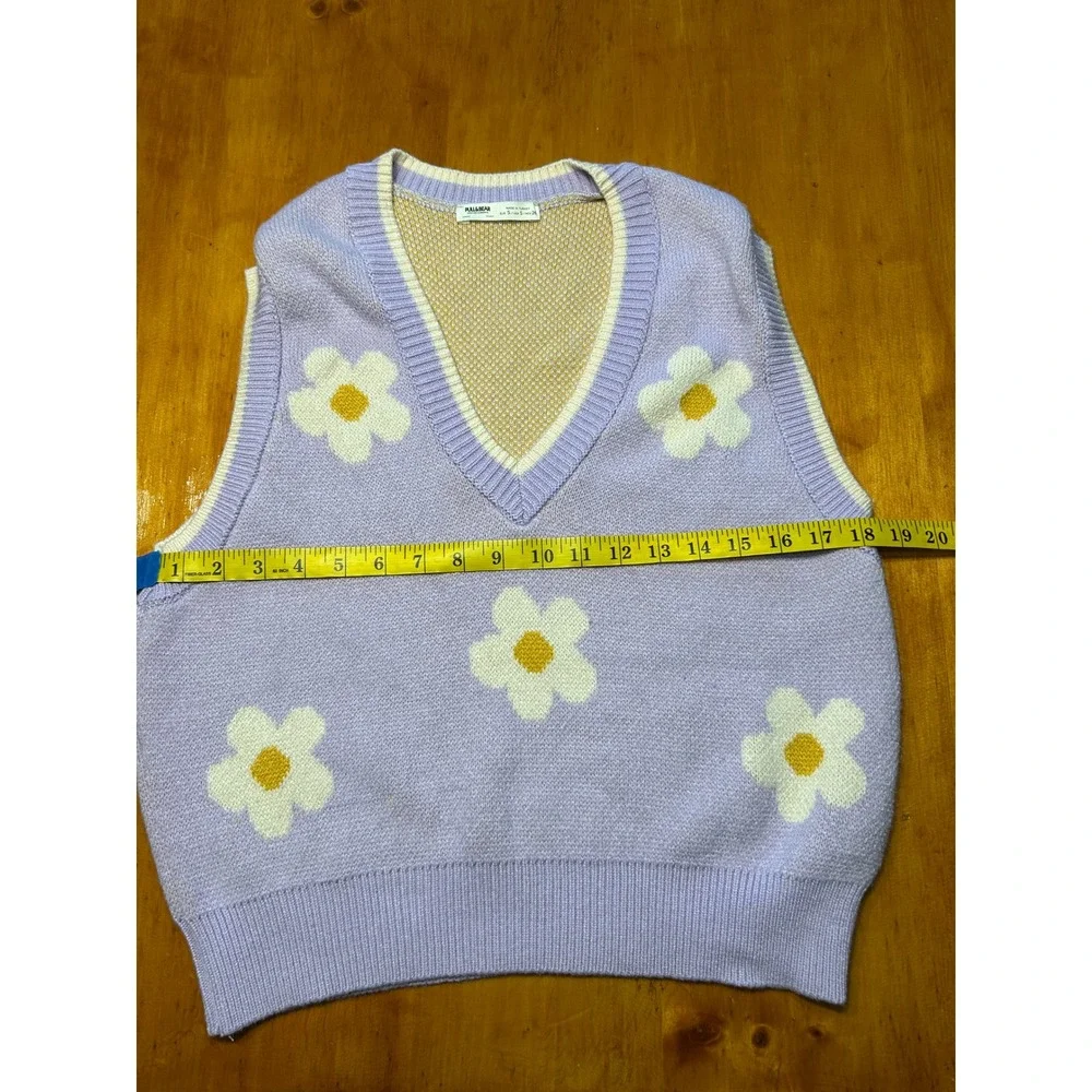 Pull&Bear Y2K Soft Indie Whimsy Lavender Daisy Floral Knit V-Neck Sweater Vest